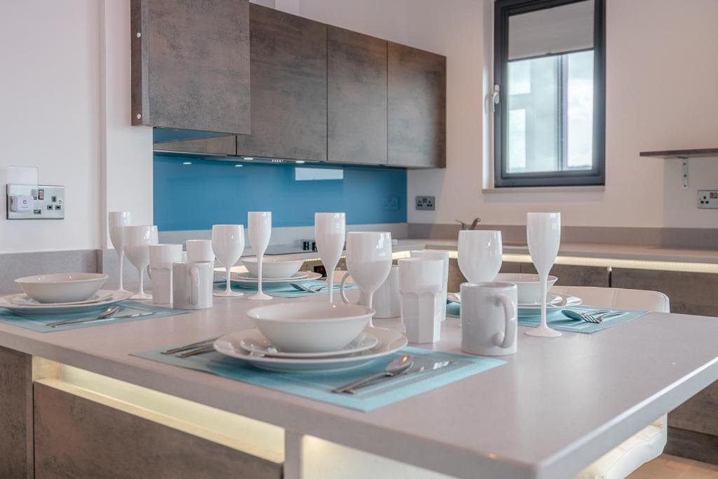 Central Penthouse With Hot Tub & Views 23 Cheltenham Eksteriør billede
